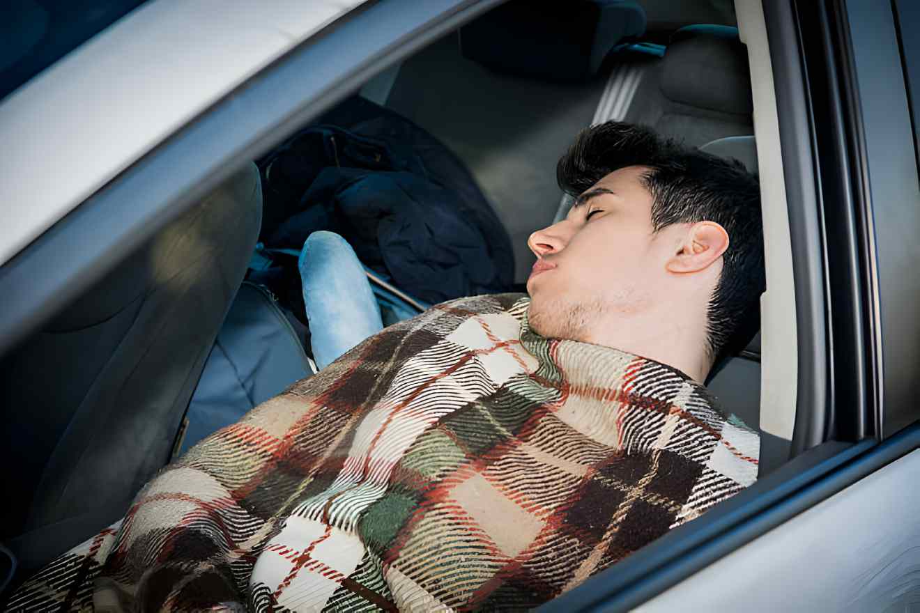 is it illegal to sleep in your car?